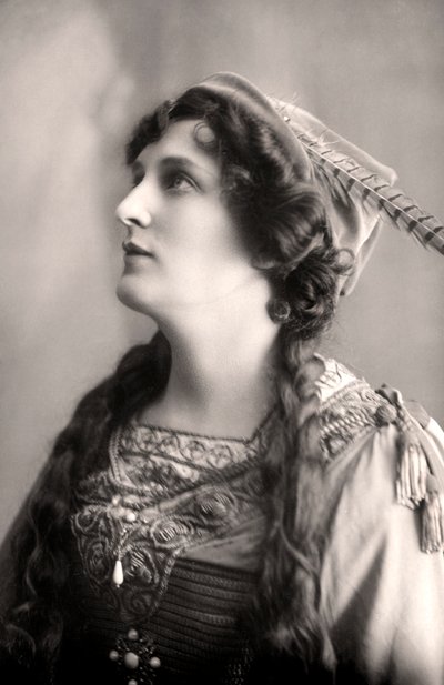 Evelyn Millard 1869-1941, English actress by Foulsham and Banfield