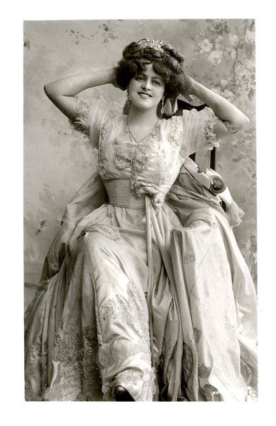 Marie Studholme, English actress, 1900s by Foulsham and Banfield