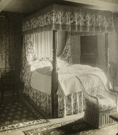 Kelmscott Manor: Bed William Morris Was Born In by Frederick H. Evans