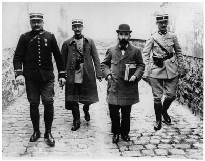 Henri Desire Landru with three policemen, c.1919 by French Photographer