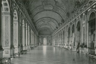 Gallery of the Glasses by French Photographer