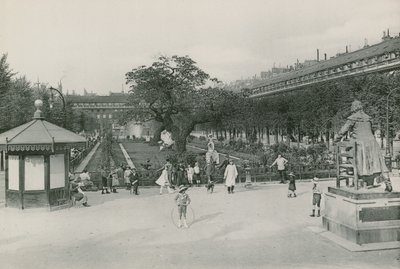 Garden of Palais-Royal by French Photographer