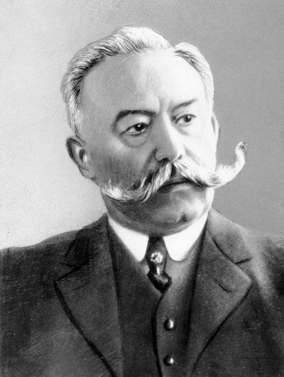 Portrait of Claude Augé by French Photographer