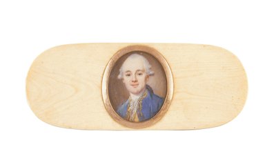 A gentleman, said to be Sir Robert Ainslie, Bt., set into the lid of a box by French School