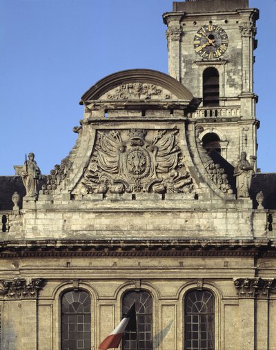 Baroque Architecture: Facade of the Hotel de Ville (1717 - 1721) by Heroguelle. Fronton Depicting the City