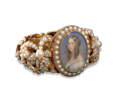 Bracelet Containing a Miniature of Victoire, Duchess of Nemours by French School