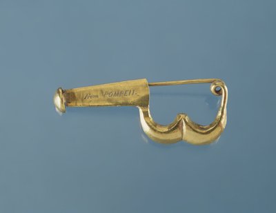 Brooch in the Pompeian style belonging to Caroline Murat by French School