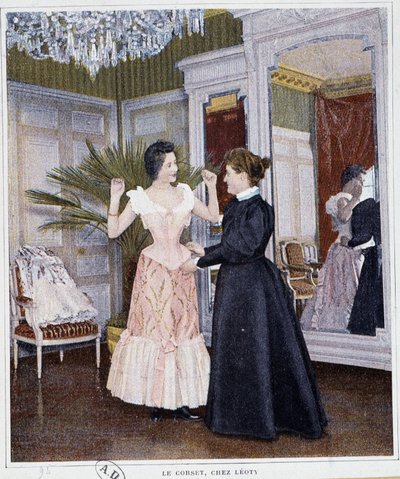 Corset fitting session at Léoty