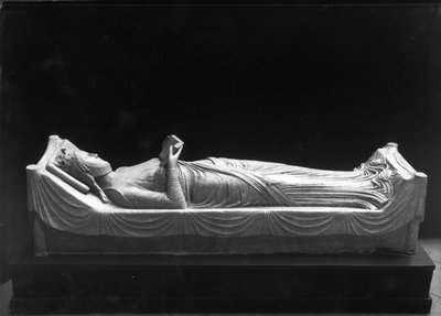 Effigy of Eleanor of Aquitaine, Queen of France, then of England by French School
