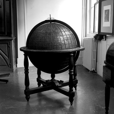 Great Globe for Teaching, ordered in 1833 to Hesteter by the Institute for Young Blind in Paris by French School