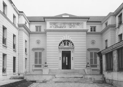 Hotel Gouthiere, courtyard facade by French School