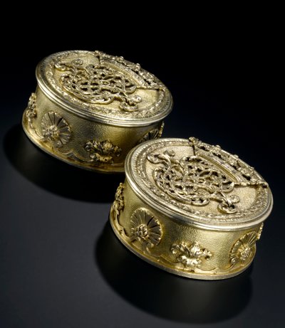 Silver-gilt small circular box with cover from the Lennoxlove toilet service, owned by Frances Teresa Stewart, Duchess of Richmond and Lennox: French, Paris, assayed between September 1672 and October 1674 by French School