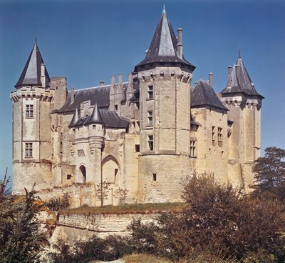 View of the Chateau, rebuilt in 1227 by St. Louis and strengthened in 16th century by Bartolommeo by French School