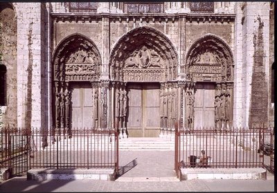 West facade with the three doors of the Royal Portal depicting the Ascension, Christ in Majesty with the Symbols of the Evangelists and the Apostles and the Madonna and Child Enthroned by French School