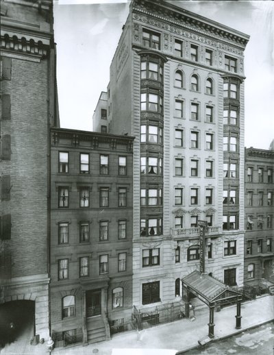 Hotel Monticello, New York City by G.P. Hall und Sohn