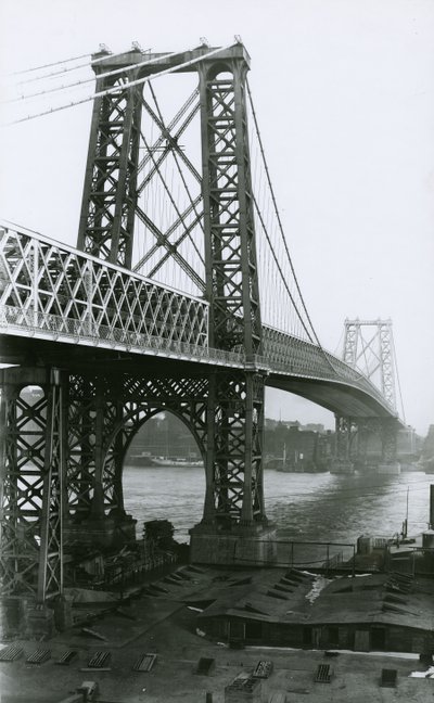 Williamsburg Bridge over East River during Construction by G.P. Hall und Sohn