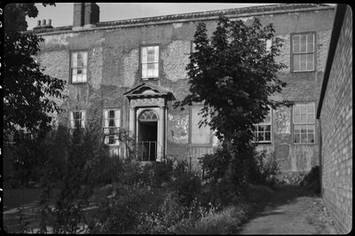 Clarence Hotel, Lead Yard, Darlington, 1942 by George Bernard Wood