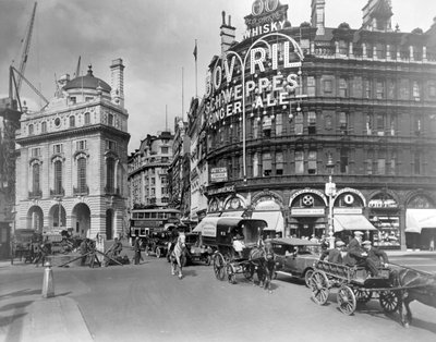 Piccadilly Circus, City of Westminster, London by George Davison Reid