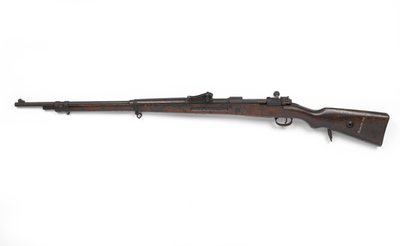 Mauser Gewehr 98 7.92 mm bolt action rifle by German School