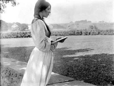 The Sketch (1902) by Gertrude Käsebier