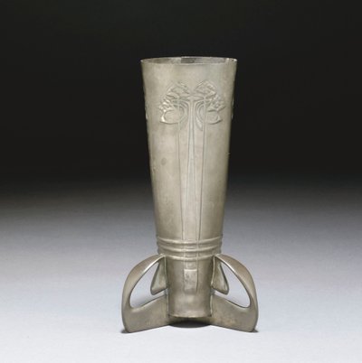 A Tudric Pewter Vase by Giovanni Bigatti