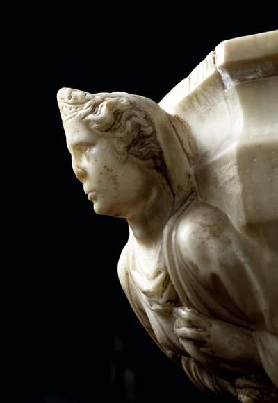 Benitier at the pillar decorates the three theological virtues and a la vat decoree of the busts of the four cardinal virtues (detail) by Giovanni Pisano