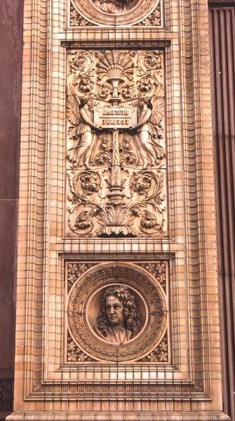 Detail of the Facade of the Hamburger Kunsthalle by H. v. d. Schirrmacher G. T. and Erbe A. Hude