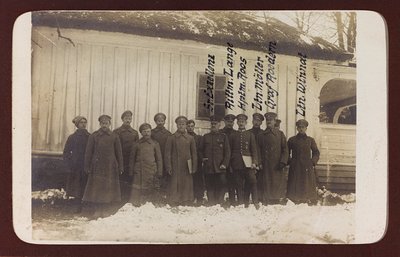 First World War: Ukraine in the years 1914-1916 during the invasion of the German army. Group of soldiers (b/w photo) by Heldenfriedhof Dsessentniki (attr. to)