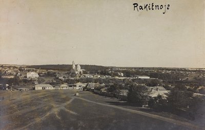 First World War: the Ukraine in the years 1914-1916 during the invasion of the German army. View of Rakitnoe by Heldenfriedhof Dsessentniki (attr. to)