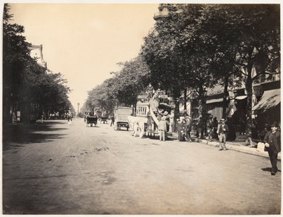 Omnibus on a boulevard in Paris, c.1890 by Hippolyte Blancard