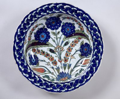 Dish with a floral decoration by Islamic School