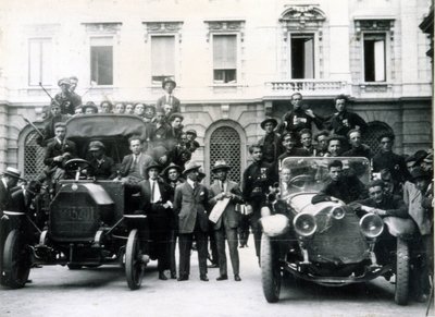 Milan, 3 and 4 August 1922. The reaction of the fascists to the strike. Action teams at Scala Square by Italian Photographer