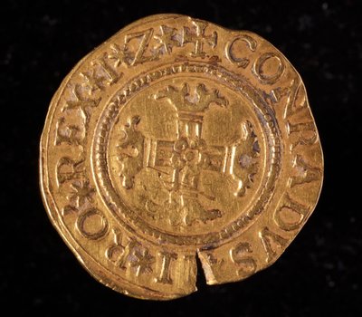 Currency of the Republic of Genes: a gold quadrupla. Diameter 32 mm. 1616. Back. Genes Musei di Strada Nuova by Italian School