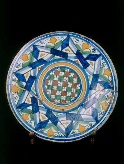 Plate with Stylized Vegetable Elements, Montelupo Manufacture by Italian School