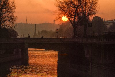 Sunrise over the Seine near the Ile de la Cite. Paris, France by James L Stanfield
