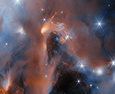 Peeking into Perseus (NGC 1333) by James Webb Space Telescope (NASA)