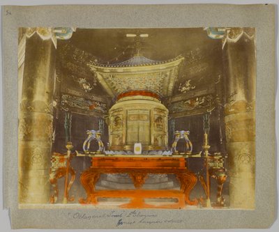 Octagonal Tomb of the 2nd Shogun, Shiba Park, Tokyo, Japan by Japanese Photographer