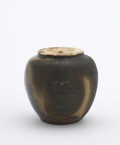 Tea caddy, imo-no-ko type, Edo period by Japanese School
