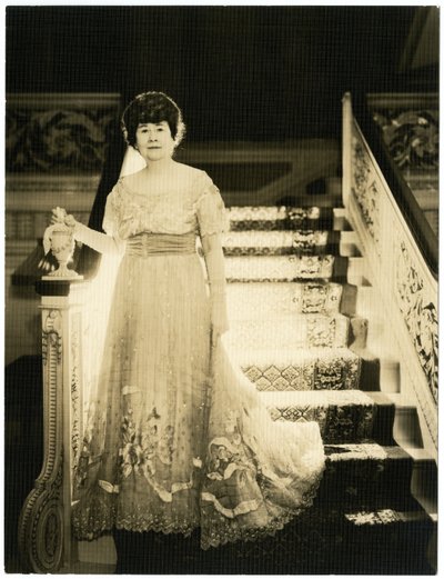 Mrs Frank G Logan of Chicago, art patron by Jessie Tarbox Beals