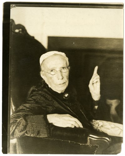 Mrs Mary Moore, Brookline, Mass 91 years old Reciting ballad by Jessie Tarbox Beals
