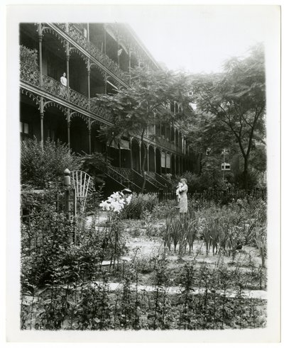 Rhinelander House gardens, W 11th St, Greenwich Village, New York, USA, c.1905-38 by Jessie Tarbox Beals