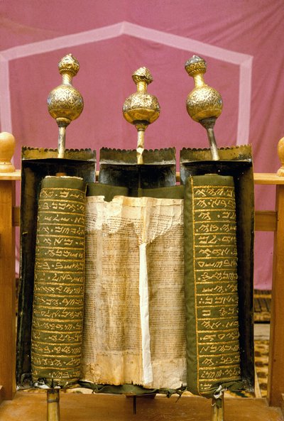 The Samaritan Pentateuch scroll in its specially decorated silver housing by Jewish School