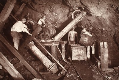 Engine Shaft at the 406, Cook