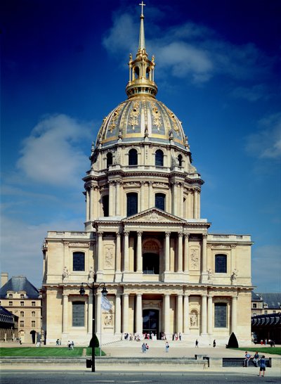 Exterior of the church by Jules Hardouin Mansart