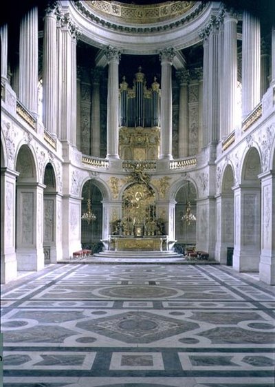 The Royal Chapel, looking east towards the altar, begun 1699 by Jules Hardouin Mansart