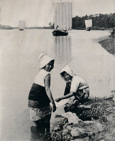 A Laundry on the River