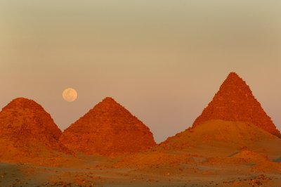Aspelta Pyramid, Black Pharaohs, Nubians, Sudan, Nuri, near 4th Cataract, 25th dynasty, 2007 by Kenneth Garrett