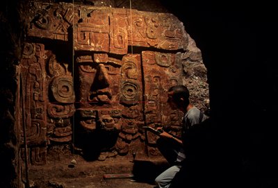 Maya; Copan; Honduras; archaeology; Classic period; tomb, Robert Sharer, excavation by Kenneth Garrett