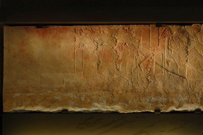 Temple 19 throne bench, Palenque, Mexico, carving of Akhal Mo Nab, 2005 by Kenneth Garrett
