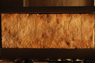 Temple 19 throne bench, Palenque, Mexico, carving of Akhal Mo Nab by Kenneth Garrett